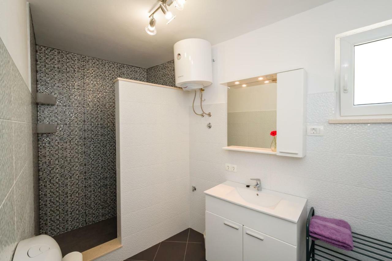Perfect Vacation House บลัตเซ ภายนอก รูปภาพ